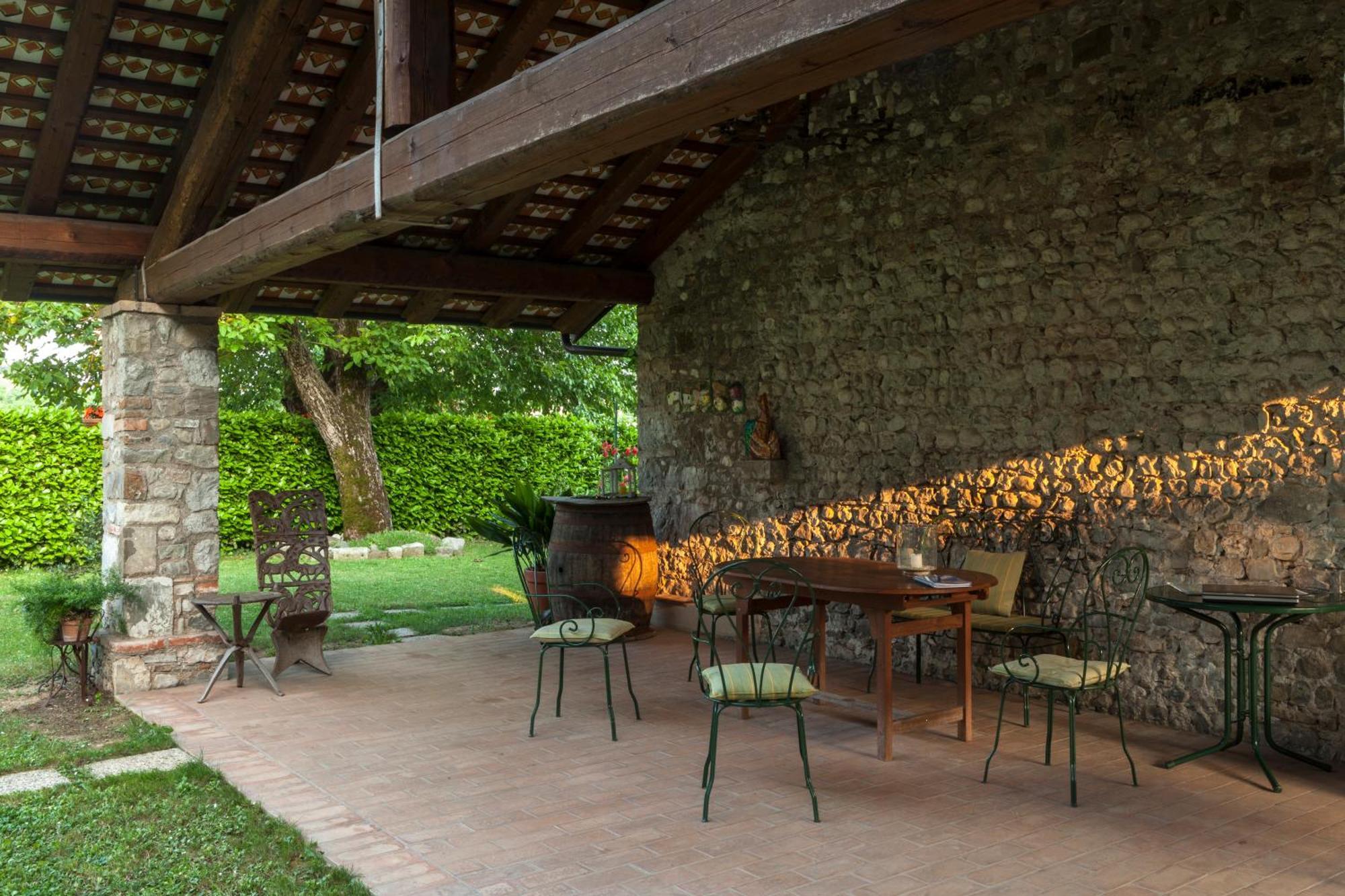 B&B La Casa Del Sole Manzano Εξωτερικό φωτογραφία